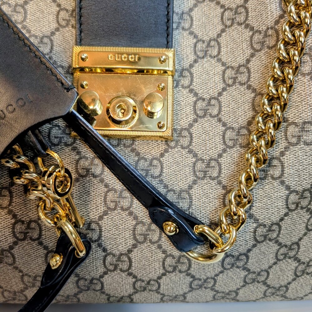 Gucci GG Supreme Padlock Large Tote Bag - Picture 9 of 16